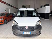 Usata Fiat Doblò Lounge 105 CV (77 kW) 2022 Bianco gelato Monovolume