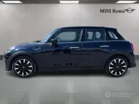 Usado Mini Cooper 136 CV (100 kW) 2023 Negro Utilitario