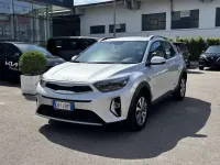 Usata Kia Stonic Urban 84 CV (61 kW) 2023 Argento SUV