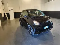Usata Smart ForTwo Electric Drive Passion 60 kW (82 CV) 2022 Nero Utilitaria