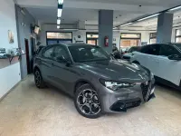 Usata Alfa Romeo Stelvio Sprint 210 CV (154 kW) 2024 Grigio SUV