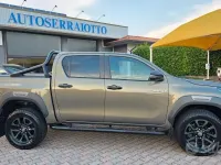 Usata Toyota HiLux 204 CV (150 kW) 2021 Grigio Pick-up