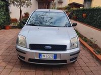 Usata Ford Fusion Collection 68 CV (50 kW) 2004 Grigio Utilitaria