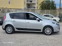 Usata Renault Scénic III Luxe 110 CV (80 kW) 2010 Grigio Monovolume