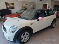 Usata Mini ONE 75 CV (55 kW) 2010 Beige Utilitaria