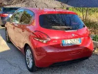 Usata Peugeot 208 Active 68 CV (50 kW) 2017 Rosso Utilitaria