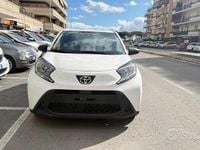 Usata Toyota Aygo X Lounge 72 CV (52 kW) 2022 Bianco SUV