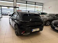 Usata Peugeot e-308 GT 61 kW (84 CV) 2025 Nero Utilitaria