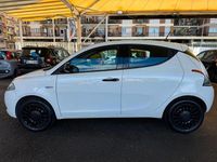 Usata Lancia Ypsilon Silver 69 CV (50 kW) 2021 Bianco Utilitaria