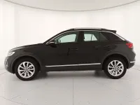 Usata VW T-Roc Style 110 CV (80 kW) 2023 Deep black perlato SUV