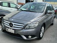 Usata Mercedes B180 Executive 109 CV (80 kW) 2012 Grigio Utilitaria