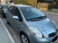 Usata Toyota Yaris 69 CV (50 kW) 2008 Grigio Utilitaria