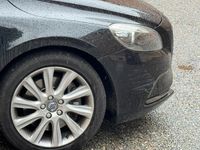 Gebraucht Volvo V40 120 PS (88 kW) 2015 Schwarz Limousine