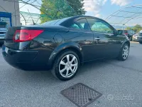 Usata Renault Mégane Cabriolet Exception 131 CV (96 kW) 2006 Nero Cabrio