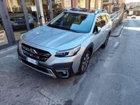 Usata Subaru Outback Premium 169 CV (124 kW) 2025 Grigio met chiaro Station wagon