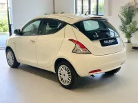 Usata Lancia Ypsilon Silver 69 CV (50 kW) 2016 Bianco Utilitaria