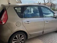 Usata Renault Scenic E-Tech Dynamique 110 CV (80 kW) 2011 Beige Monovolume