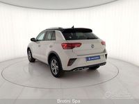 Usata VW T-Roc R-line 116 CV (85 kW) 2023 Grigio metallizzato SUV