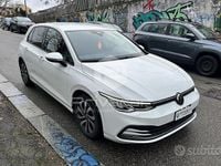 Usata VW Golf VIII Life 116 CV (85 kW) 2022 Bianco Utilitaria