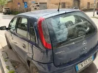 Usata Opel Corsa 69 CV (50 kW) 2004 Blu Utilitaria