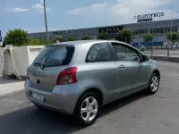 Usata Toyota Yaris Sol 69 CV (50 kW) 2006 Grigio Berlina