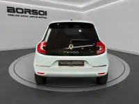 Usata Renault Twingo Techno 30 kW (42 CV) 2023 Blue shopping Utilitaria