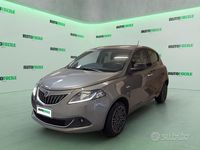 Usata Lancia Ypsilon Gold 69 CV (50 kW) 2023 Grigio Utilitaria