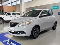 Usata Lancia Ypsilon 69 CV (50 kW) 2016 Grigio Utilitaria