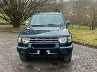 Occasion Mitsubishi Pajero 100 ch (73 kW) 1998 Vert SUV