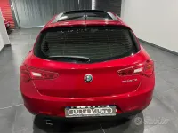 Usata Alfa Romeo Giulietta Super 120 CV (88 kW) 2018 Rosso Utilitaria
