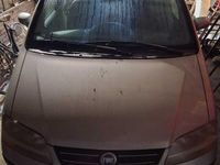 Usata Fiat Idea 69 CV (50 kW) 2004 Grigio Monovolume