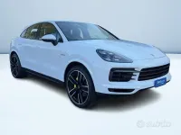 Usata Porsche Cayenne 340 CV (250 kW) 2021 Bianco pastello SUV