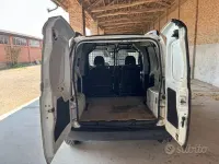 Usata Fiat Fiorino 75 CV (55 kW) 2011 Bianco Monovolume