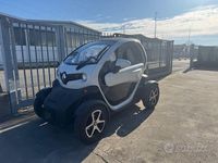 Usata Renault Twizy Life 8 kW (11 CV) 2021 Bianco Utilitaria