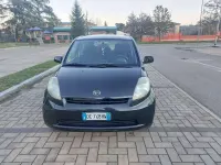 Usata Daihatsu Sirion 69 CV (50 kW) 2006 Nero Utilitaria