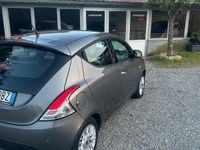 Usata Lancia Ypsilon 95 CV (69 kW) 2015 Grigio Utilitaria
