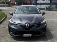 Usata Renault Clio V 140 CV (102 kW) 2021 Grigio Utilitaria