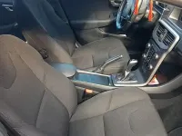 Usado Volvo V40 122 CV (89 kW) 2018 Negro Berlina