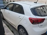 Usata Kia Rio 84 CV (61 kW) 2022 Bianco Berlina