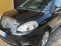 Usata Lancia Ypsilon 69 CV (50 kW) 2011 Nero Utilitaria