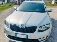 Usata Skoda Octavia G-TEC Executive 110 CV (80 kW) 2016 Grigio Station wagon