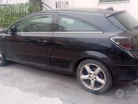 Usata Opel Astra 101 CV (74 kW) 2005 Nero Coupé
