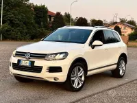 Usata VW Touareg Executive 240 CV (176 kW) 2011 Bianco SUV