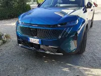 Usata Peugeot e-3008 103 kW (141 CV) 2025 SUV