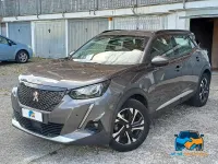 Usata Peugeot 2008 Allure 131 CV (96 kW) 2020 Grigio SUV