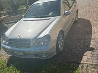 Usata Mercedes C220 150 CV (110 kW) 2005 Grigio Station wagon