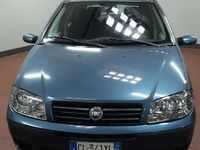 Usata Fiat Punto Dynamic 95 CV (69 kW) 2003 Blu/azzurro Utilitaria
