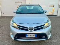 Usata Toyota Verso Active 111 CV (81 kW) 2014 Grigio Monovolume