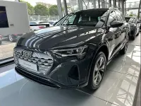 Usata Audi Q8 e-tron Advanced Plus 250 kW (340 CV) 2023 Grigio SUV