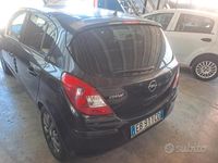 Usata Opel Corsa Cosmo 100 CV (73 kW) 2011 Nero Utilitaria